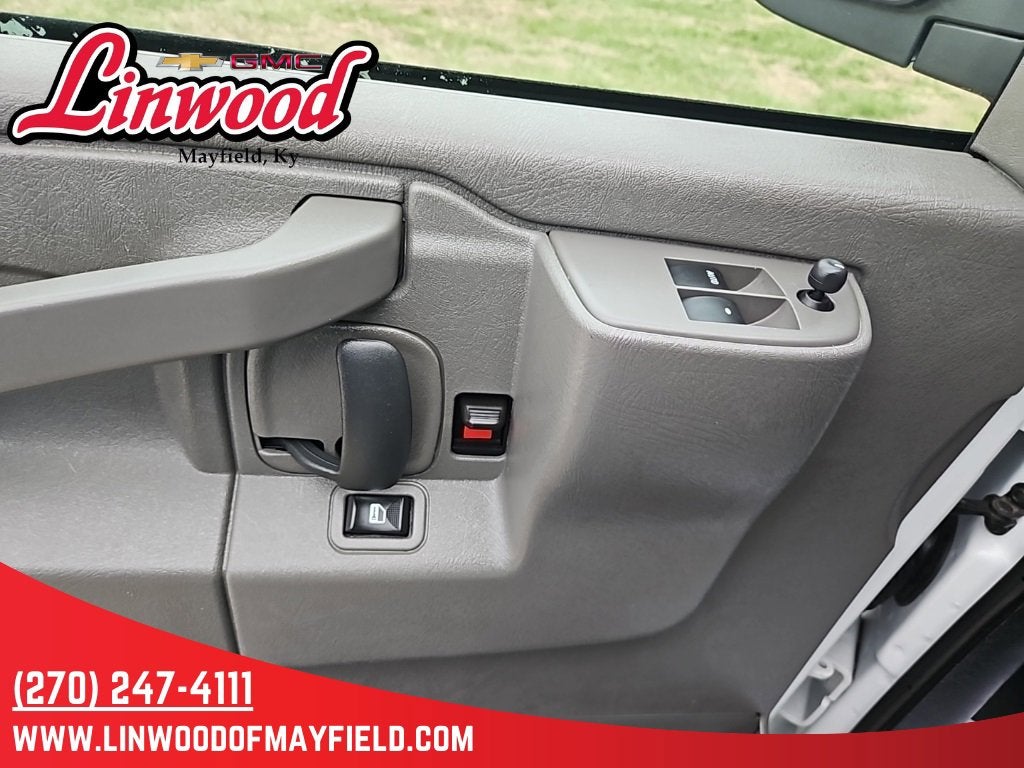 2024 Chevrolet Express Cargo 2500 WT