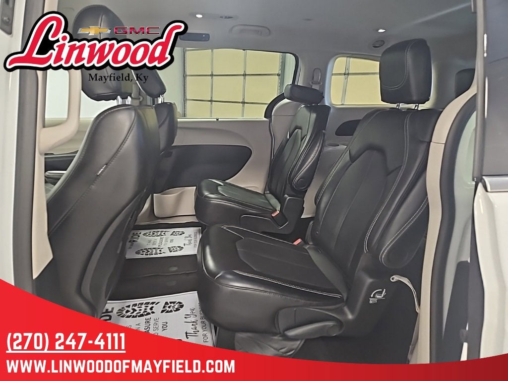 2024 Chrysler Pacifica Touring L