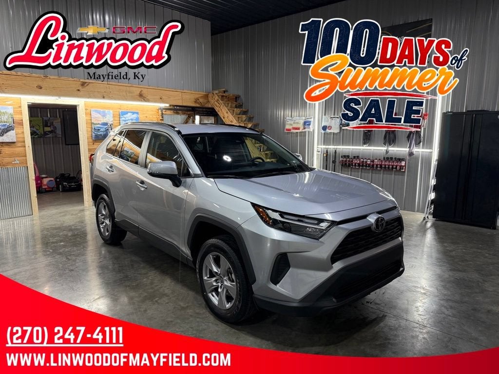 2025 Toyota RAV4 XLE