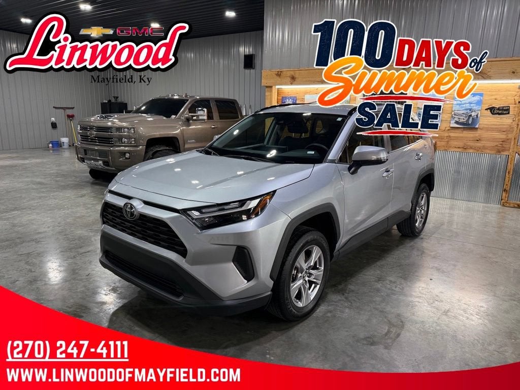 2025 Toyota RAV4 XLE