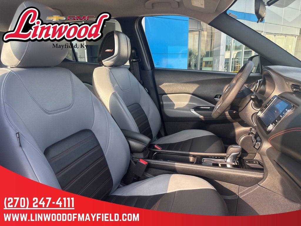 2024 Nissan Kicks SR