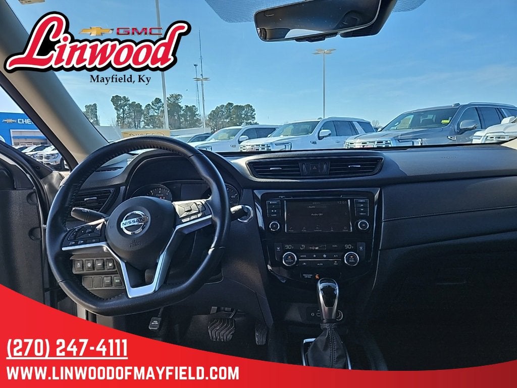 2020 Nissan Rogue SV