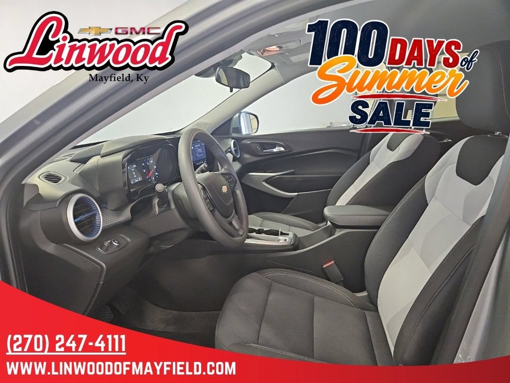 2025 Chevrolet Trax LS