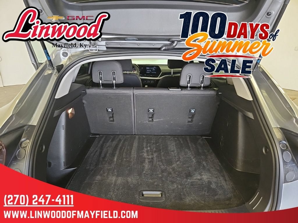 2025 Chevrolet Trax LS